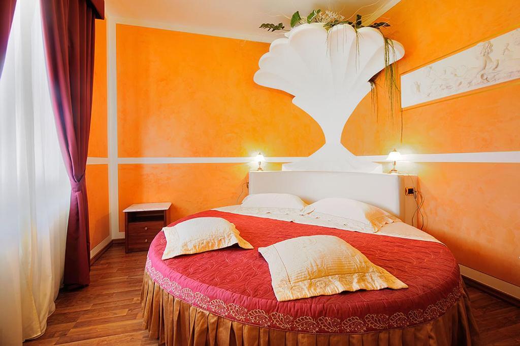 Hotel Benessere Villa Fiorita Колфиорито Екстериор снимка