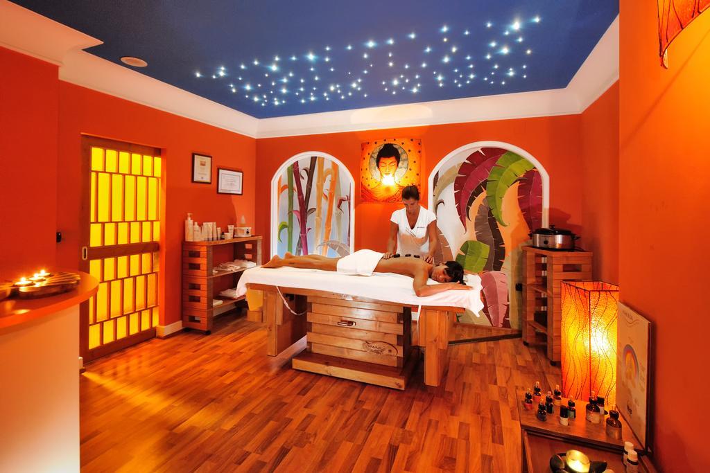 Hotel Benessere Villa Fiorita Колфиорито Екстериор снимка