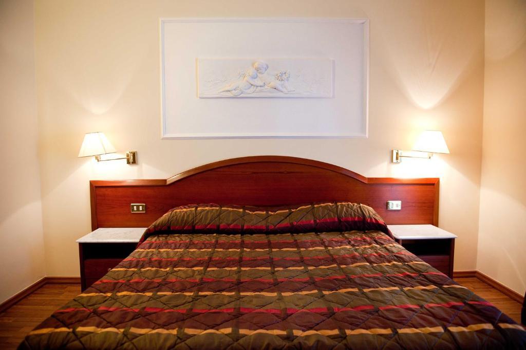Hotel Benessere Villa Fiorita Колфиорито Екстериор снимка