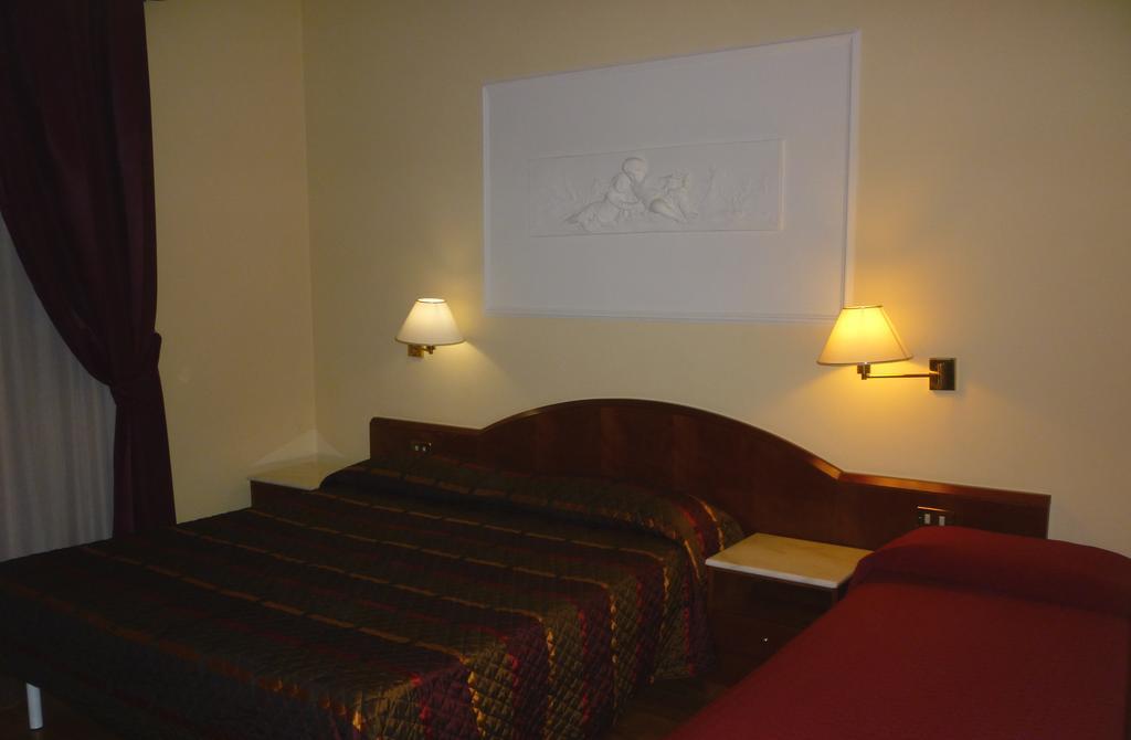 Hotel Benessere Villa Fiorita Колфиорито Екстериор снимка